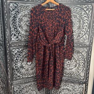 PrettyLittleThing adorable dress. NWOT. size 4